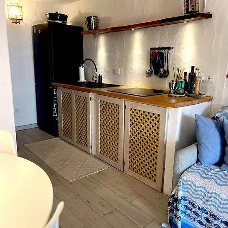 La Casetta Di Carta Sole Ruiu